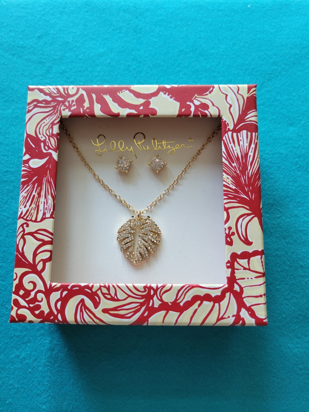 Lilly Pulitzer Gold Leaf Pendant Necklace with Crystal Studs